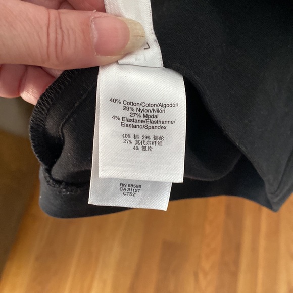 DKNY black sleeveless dress. Size 8. Rounded neck. Full side zipper. PTP abt 19 - Picture 6 of 11